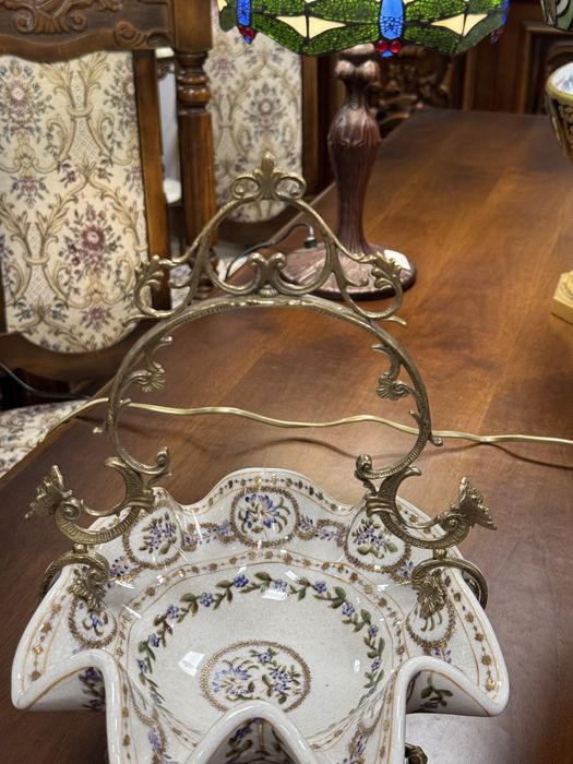 Cosulet din portelan cu elemente din bronz