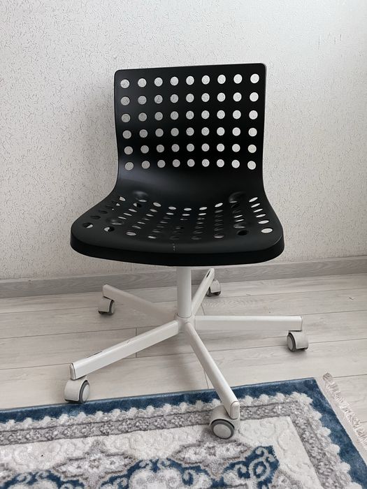 Продается икеа Стул-кресло  бу