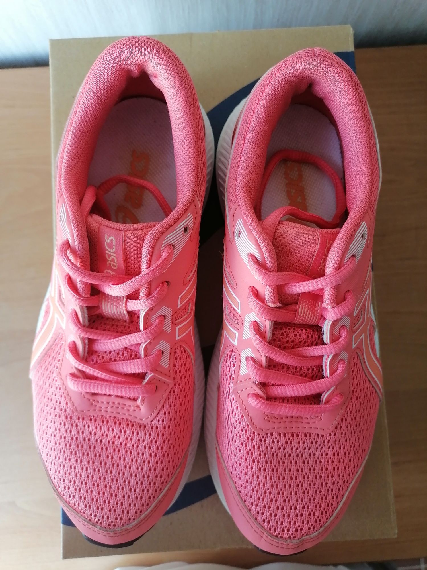 Маратонки Asics размер 35.5