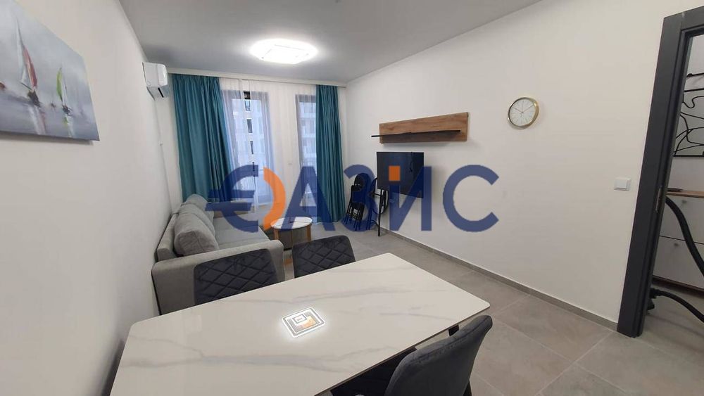 2-стаен апартамент на 4-ти етаж, комплекс Емпериум-1, Свети Влас,