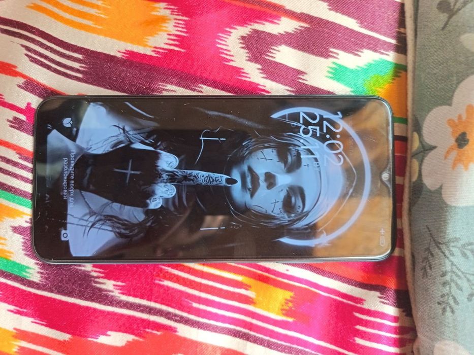 Продаётся телефон