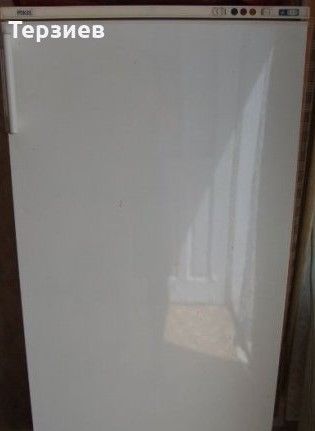 Продавам фризер с 5 чекмеджета