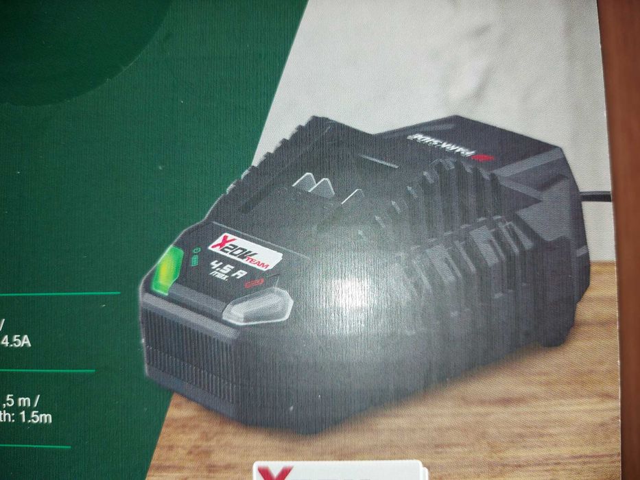 Incărcător acumulatori PARKSIDE 20V,  4,5 A, 120 W