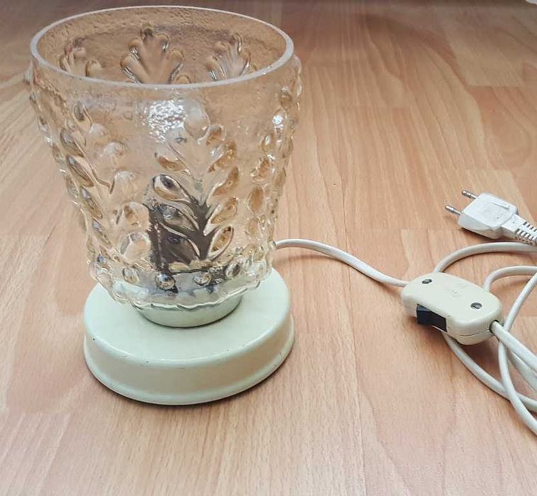 Vând veioză cu întrerupător