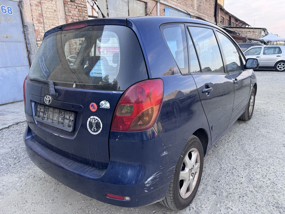 Toyota Corolla Verso 1.6i 110кс 2004г На Части