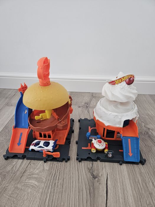 Jucarii Hot Wheels diverse