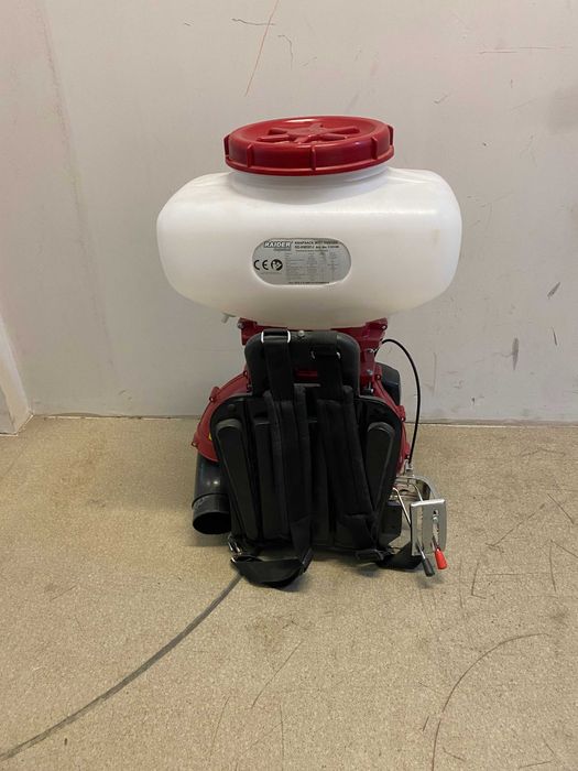 110108	Пръскачка моторна 2.2kW (3HP) 20L 12m RD-KMD01J