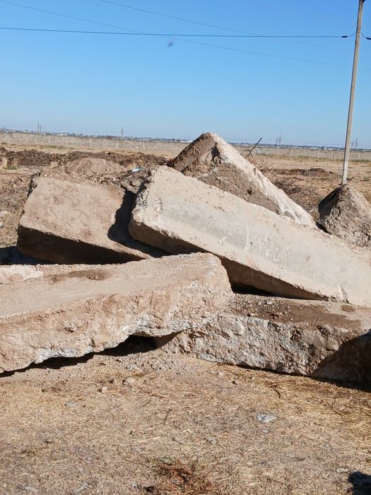 Фундамент блоки , плиты перекрытия 1,8×6,0м;Ригель 12м,ферма 12м