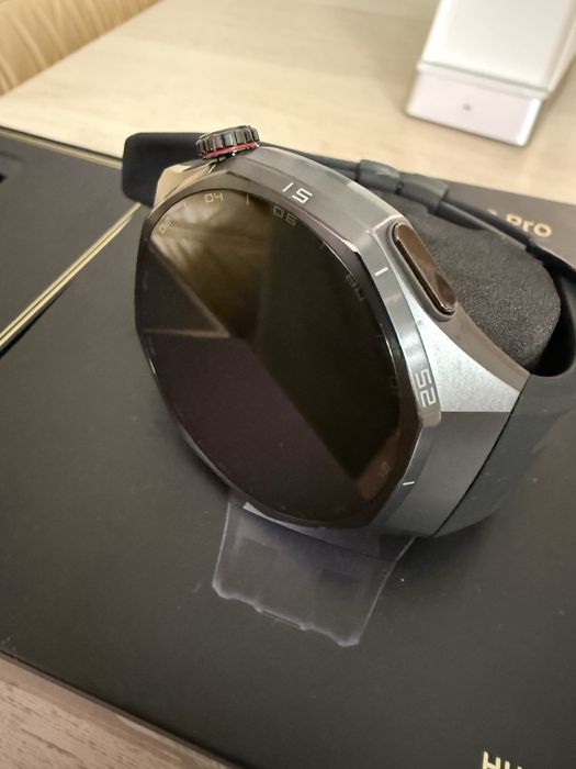 Vând Huawei Watch GT6 Pro nou