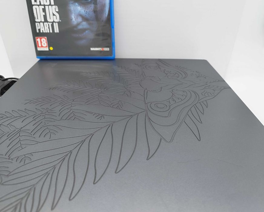 Комплект SONY PS4 4 Pro 1 TB - The Last of Us Part 2 Limited Edition