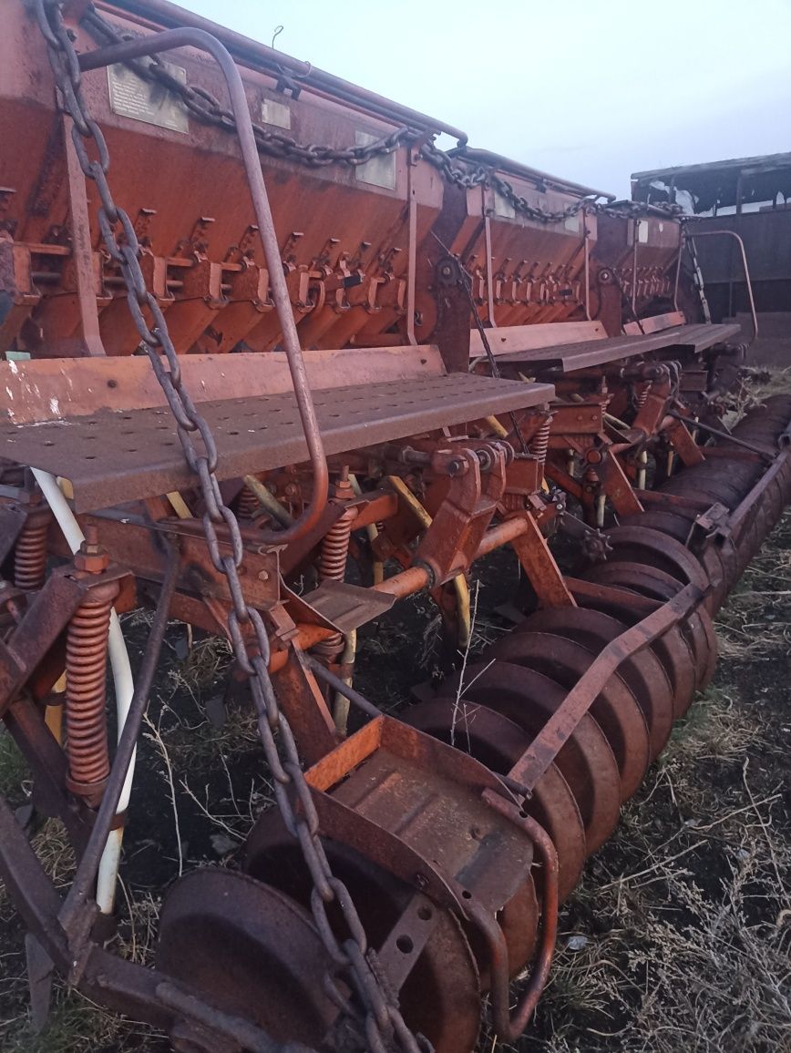 Продам сеялки СТС-6-12 в рабочем состоянии