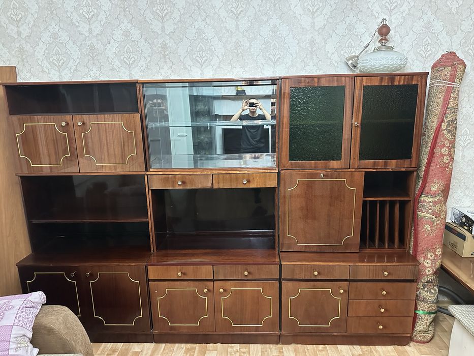 Отдам советский шкаф даром