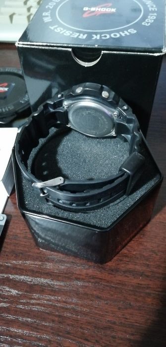 Casio G-Shock - AWG-M100S-7AER