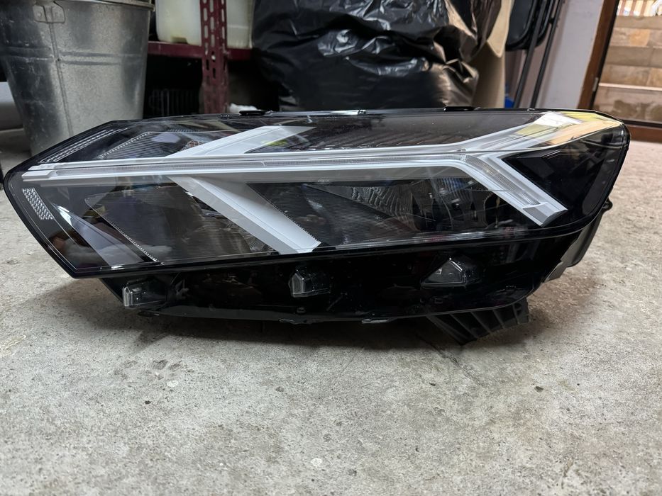 Far stanga logan 2023, complet ,