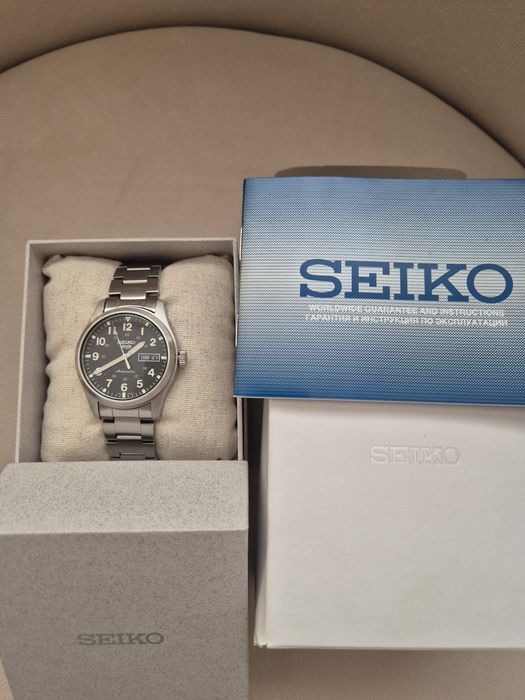 Мужские часы Seiko.