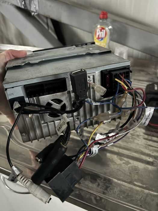 Провдавам мултимедия  Zenec