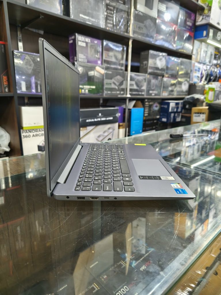 Lenovo IdeaPad (i5-11/8/256/1000)