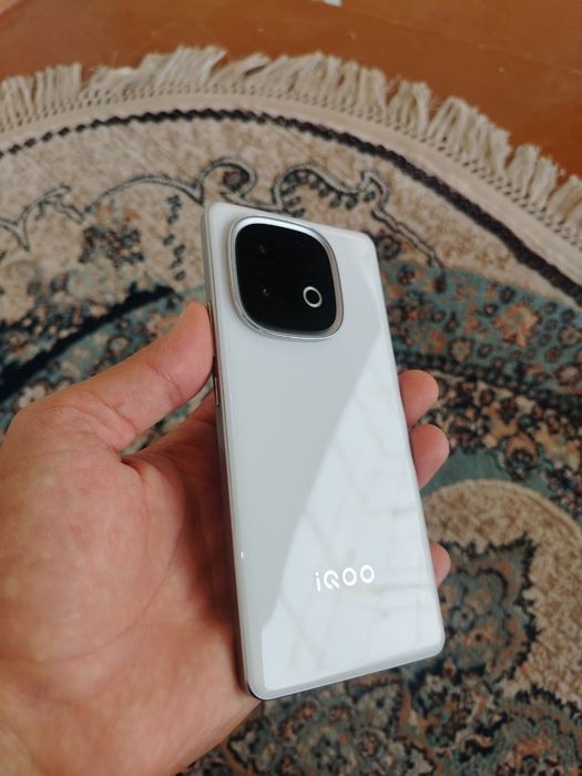 Vivo iqoo z10 Turbo Pro
