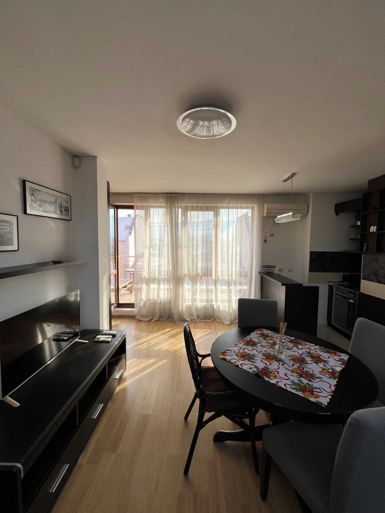 Дава се под наем Двустаен апартамент в София, Банишора - 61 кв.м за 550 € - Снимка #10