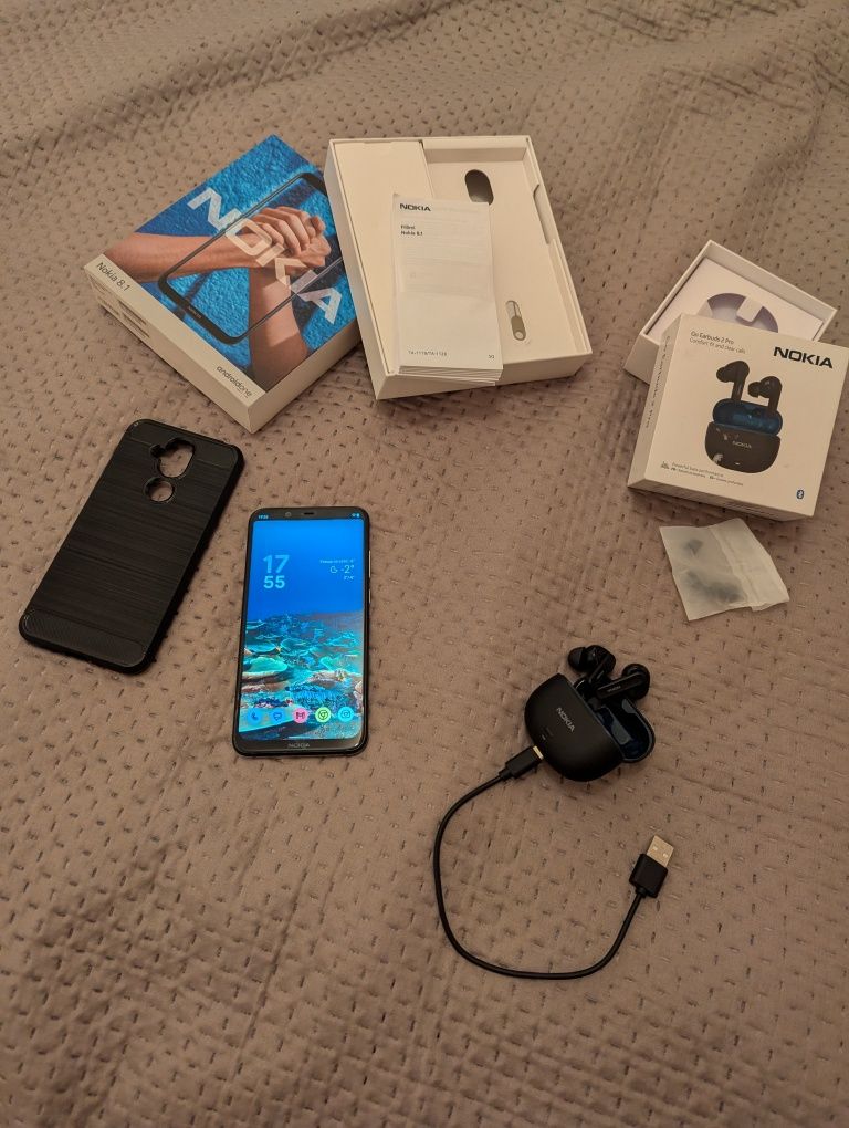 Телефон Nokia 8.1