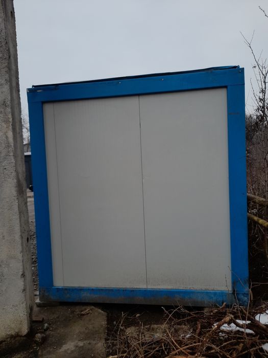 Inchiriez spatiu depozitare 6m x 2.5m