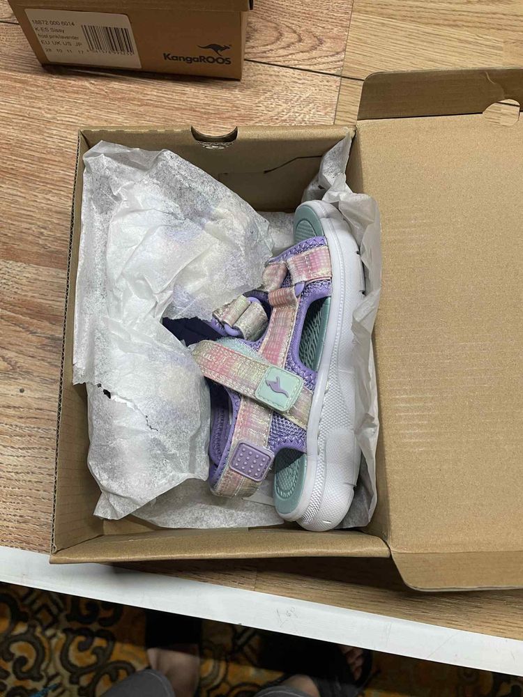 Продавам детски сандалки KangaROOS.