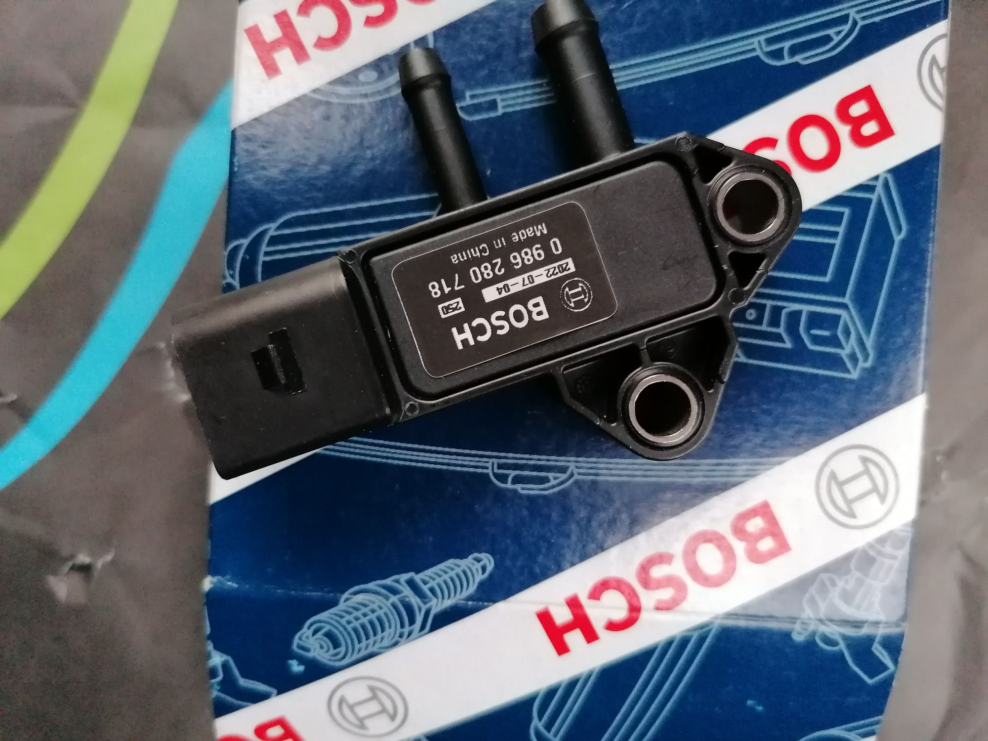 Сензор, налягане изпускателен колектор BOSCH
Сензор, наляган