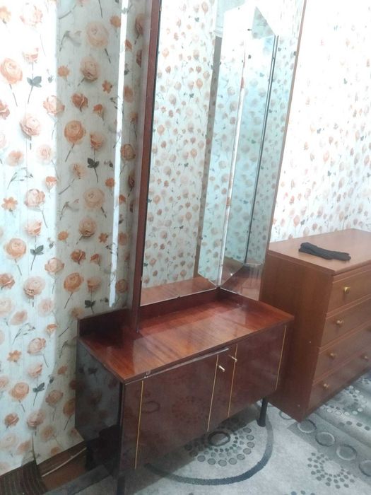 Комод б\у в хорошем состоянии