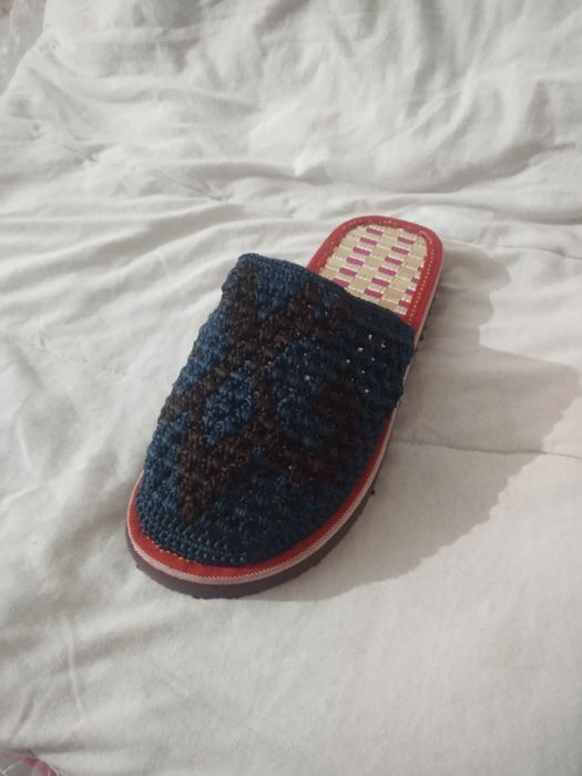 Колдан токылган дамачный тапичкилер бар