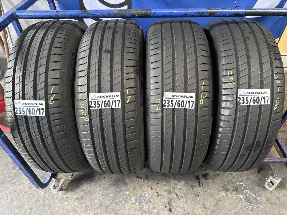 235/60/17 Michelin