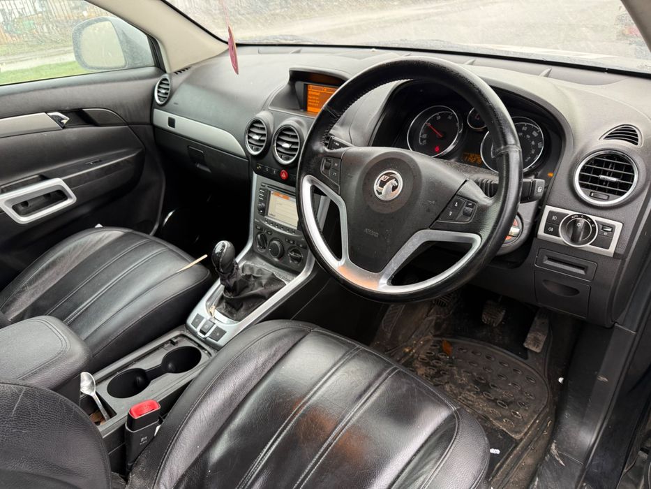 На части Opel Antara 2.2 cdti 6 ск. 4х4 2013 година