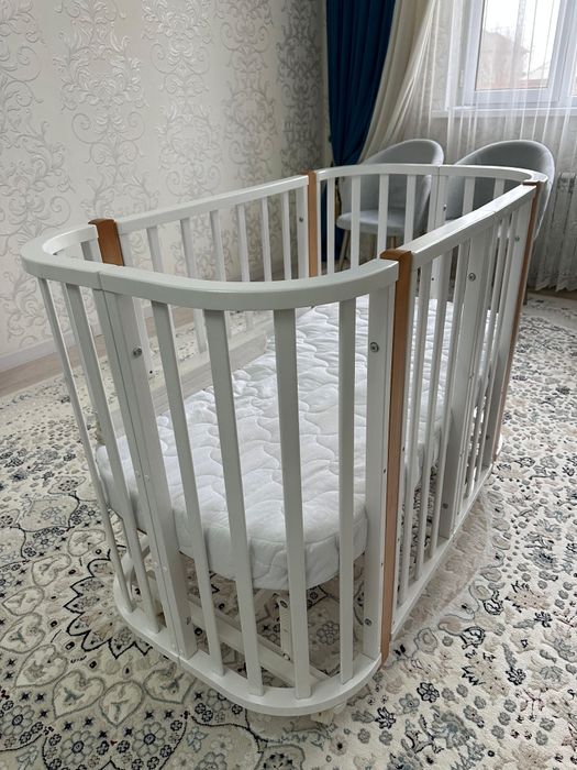 Новый кровать  детский  2 матрасом