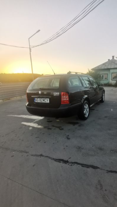 Skoda octavia 1 .