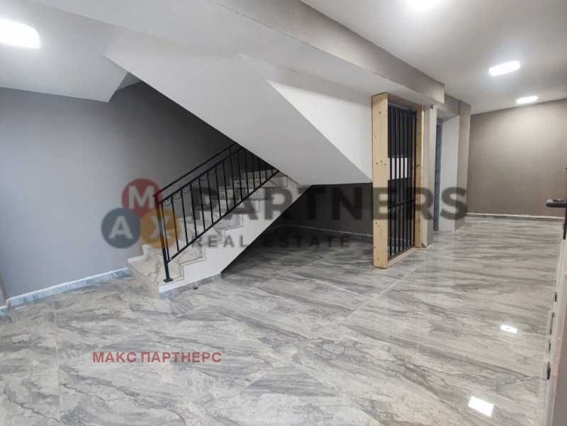 Продава се Двустаен апартамент в Варна, Център - 46 кв.м за 1520 €/кв.м - Снимка #8