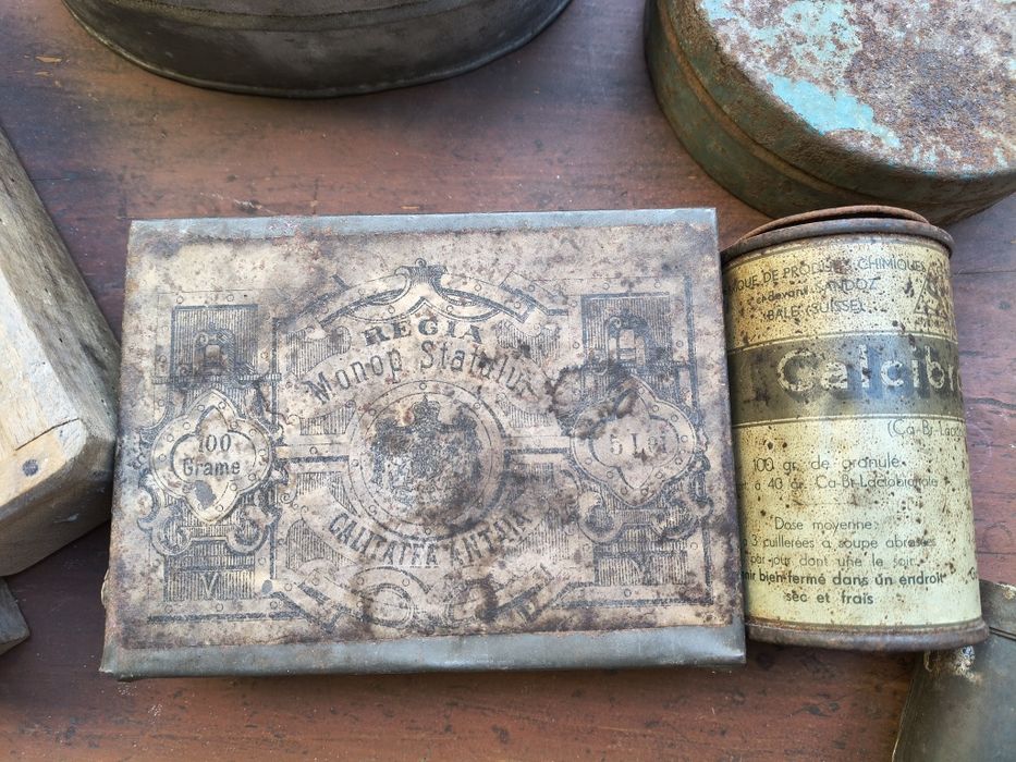 Лот старинни кутии всички за 30 лв