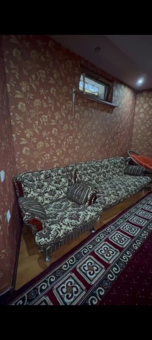 Мягкий мебель б/у состаяна зор