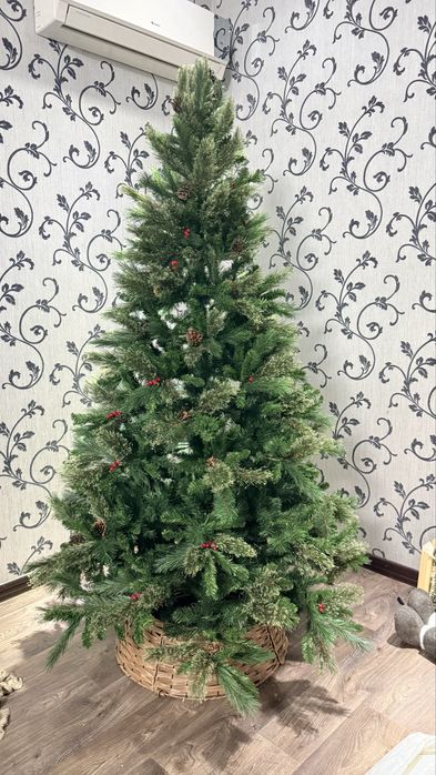 Елка размер 2,40 качественная покупали в марвине