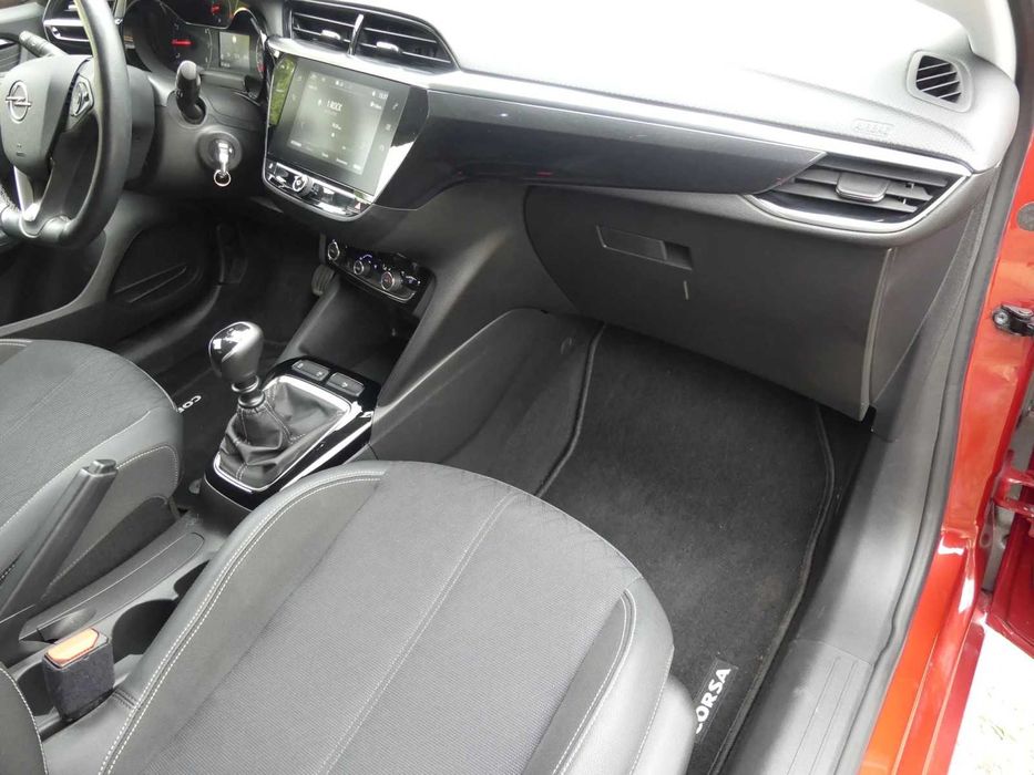 Продавам Opel Corsa Comfort 1.2 Бензин от 2020 на 38 хиляди километра