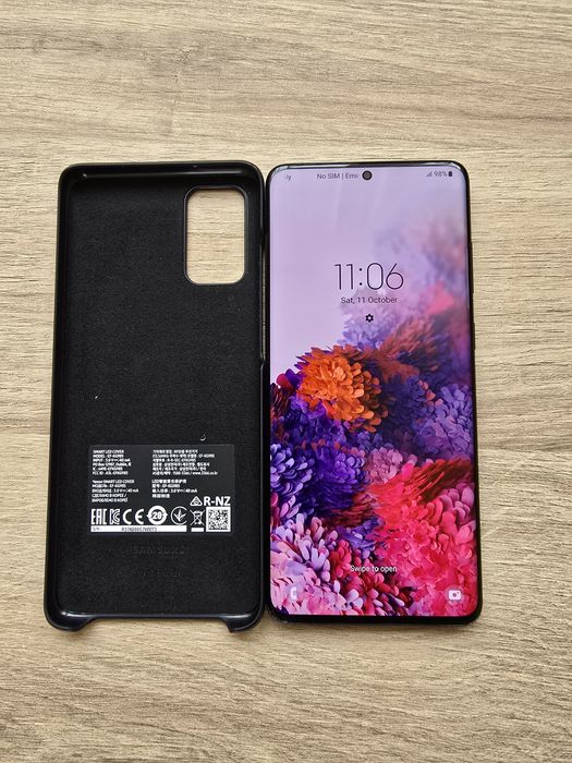 Самсунг S20+ като нов