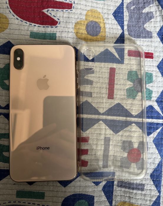 Продаю iphone XS max 256 гигабайт