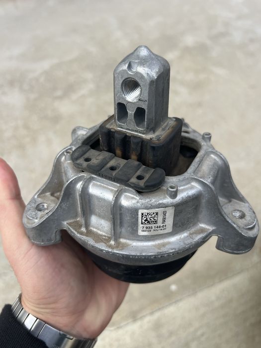 Vand suporti motor BMW f10