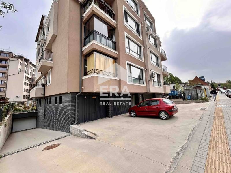 Продава се Двустаен апартамент в София, Бъкстон - 77 кв.м за 2195 €/кв.м - Снимка #2