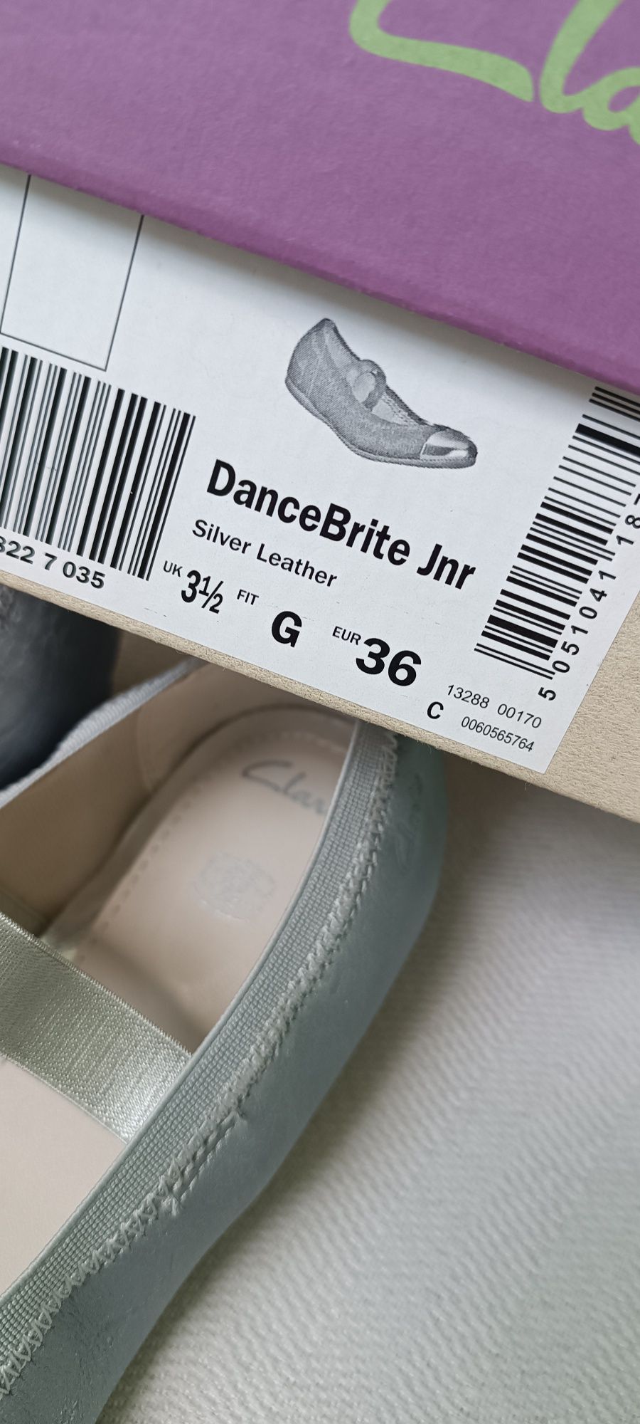 Нови Clarks, оригинални обувки, номер 36