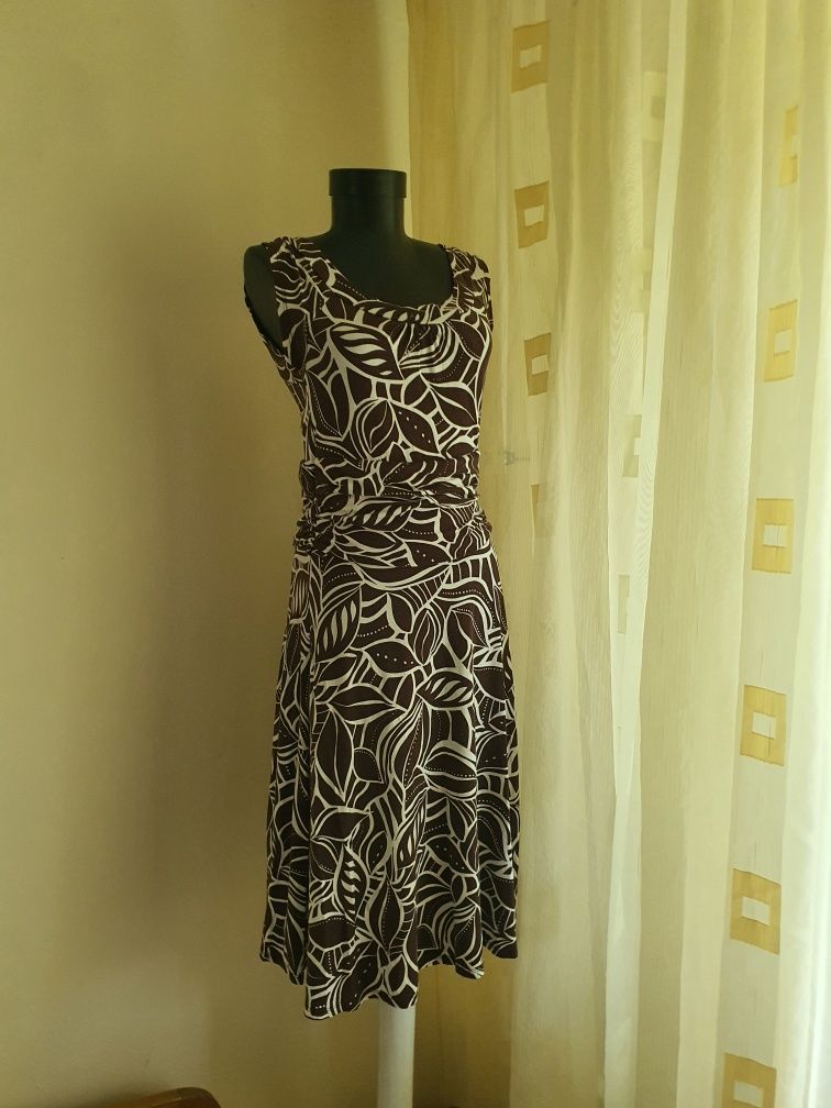 Rochie maro midi de vara