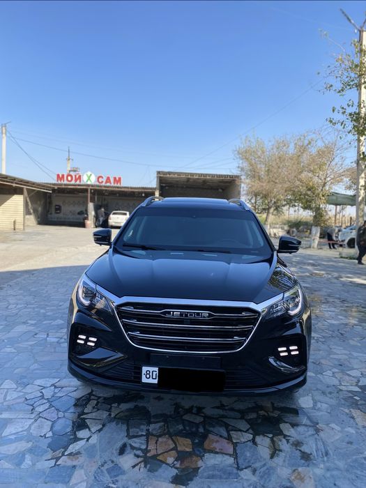 Jetour X70 full срочна сотилади!