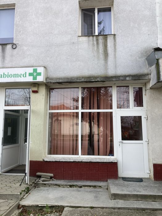 Inchiriez spatiu comercial 24 m2 -zona centrala Copalau