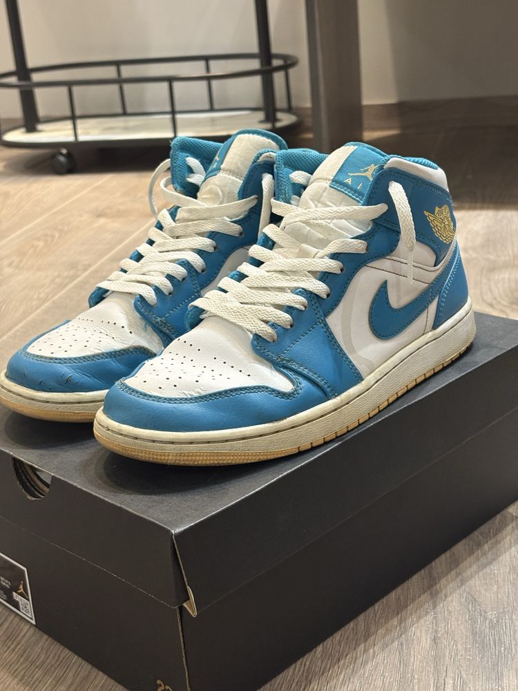 Air Jordan 1 Mid Aquatone