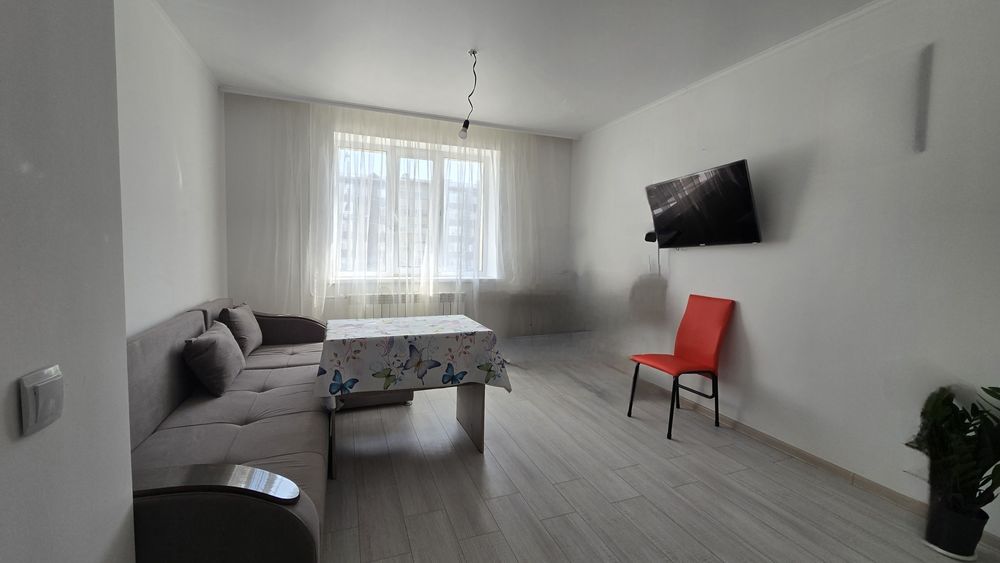 Продаю 2-комнатную квартиру с кухней-студией в Лесной Поляне