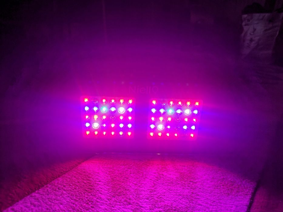 Proiector panou LED UV  Niello M-300 de 300w cu spectru complet