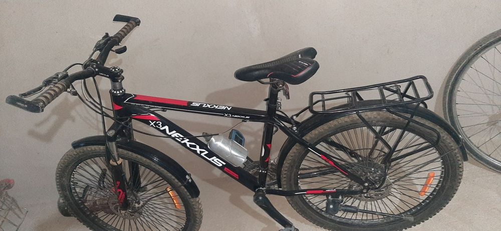 Velik sotiladi amortizator